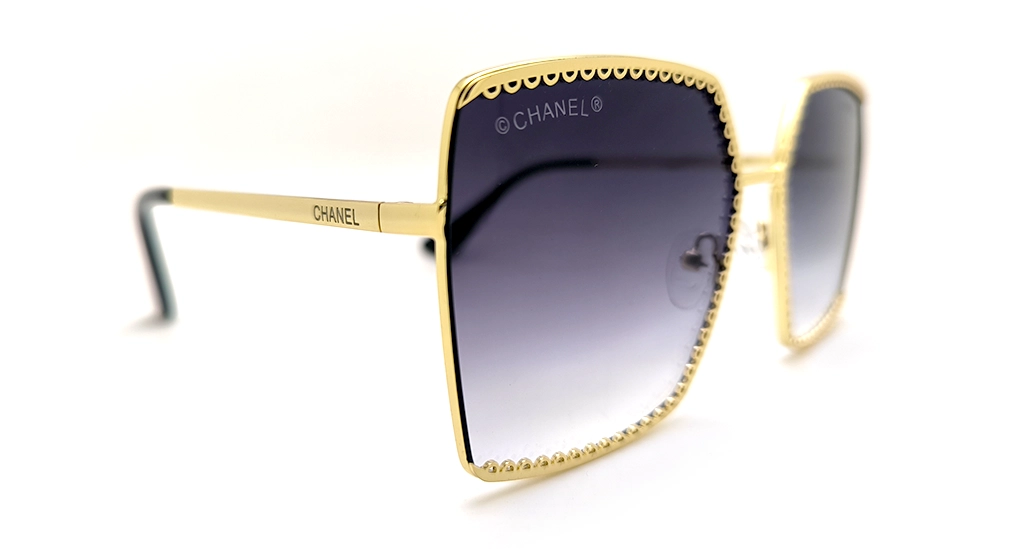 عینک آفتابی مربعی زنانه برند شنل (CHANEL) با عدسی هایلایت بنفش | کد 8113