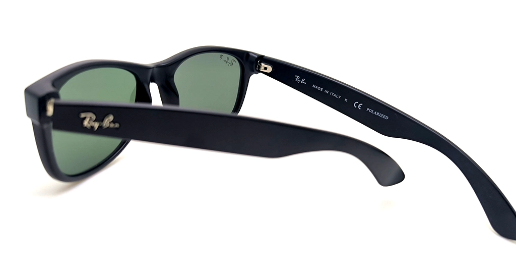 عینک آفتابی یونیسکس نیو ویفرر مسترکوالیتی ریبن Ray-Ban فریم مشکی مات عدسی سبزکلاسیک پلاریزه | RB2132 901